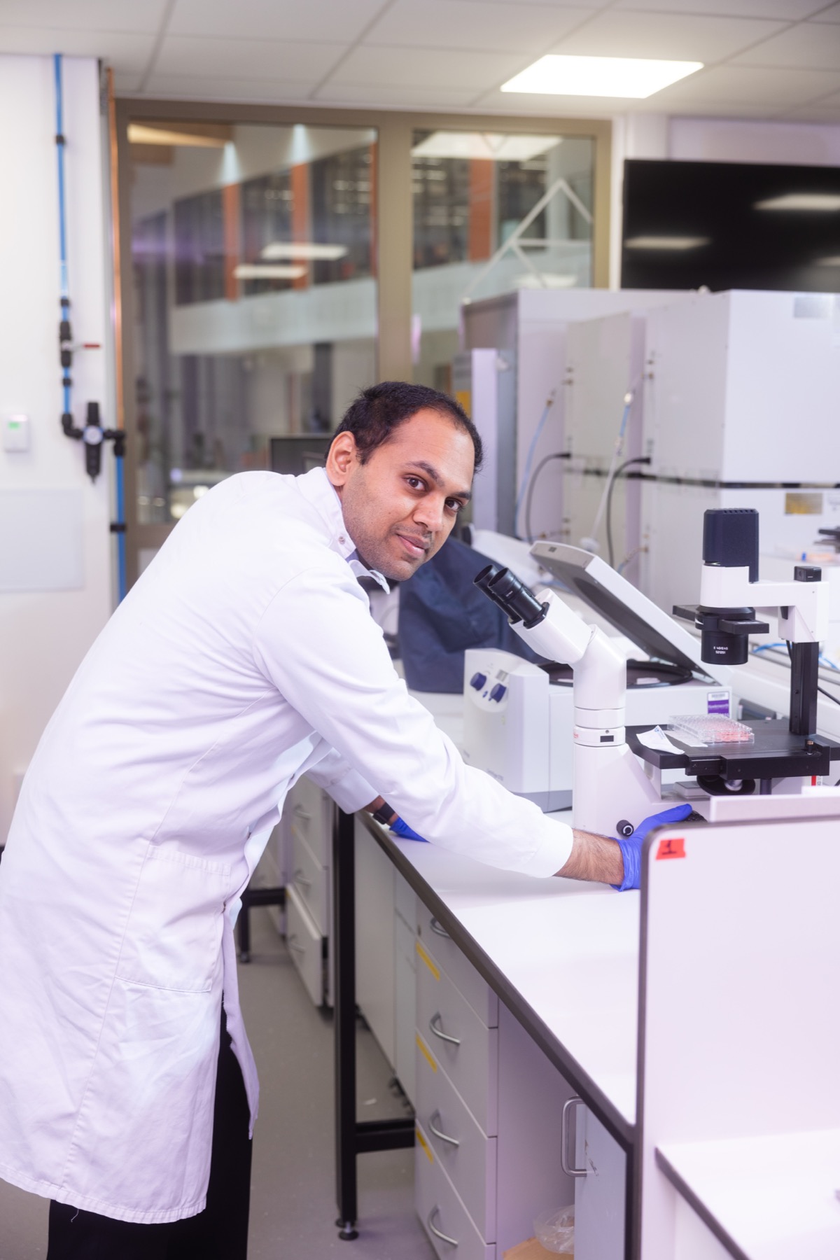 JetBio researcher in a laboratory